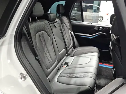 BMW X5 XDrive 40i 2023 года за 42 000 000 тг. в Алматы – фото 26