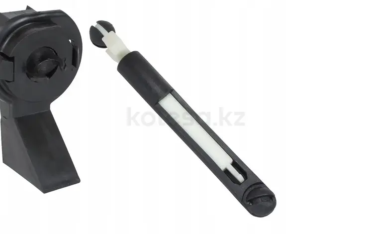 Ремкомплект замка капота за 10 000 тг. в Астана