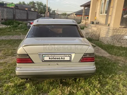 Mercedes-Benz E 280 1995 года за 1 600 000 тг. в Алматы – фото 2