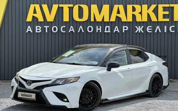 Toyota Camry 2020 года за 13 800 000 тг. в Актобе