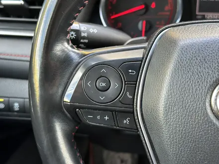 Toyota Camry 2020 года за 13 800 000 тг. в Актобе – фото 20