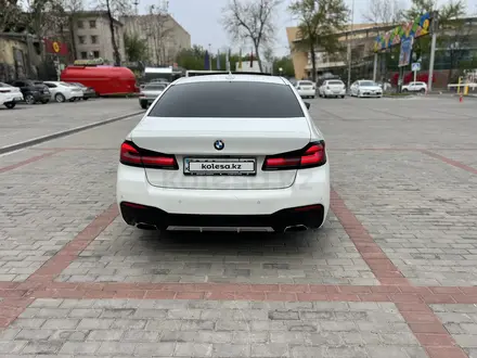 BMW 530 2019 года за 21 000 000 тг. в Алматы – фото 3