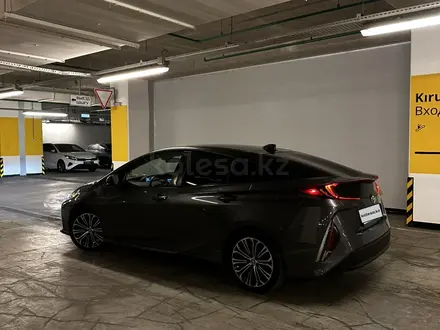 Toyota Prius Prime 2021 года за 12 990 000 тг. в Алматы – фото 2