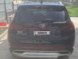 Hyundai Santa Fe 2021 годаүшін14 300 000 тг. в Шымкент