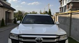 Toyota Land Cruiser 2021 годаүшін42 000 000 тг. в Алматы – фото 2