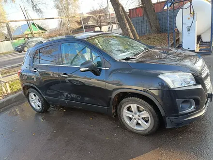 Chevrolet Tracker 2014 года за 5 200 000 тг. в Алматы – фото 2
