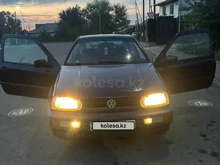 Volkswagen Golf 1995 года за 900 000 тг. в Алматы – фото 11