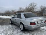 Mercedes-Benz E 220 1994 годаfor1 750 000 тг. в Семей – фото 5