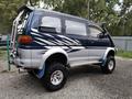 Mitsubishi Delica 1996 годаүшін5 200 000 тг. в Усть-Каменогорск – фото 3