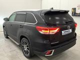 Toyota Highlander 2017 годаүшін20 200 000 тг. в Костанай – фото 2