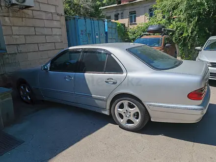 Mercedes-Benz E 280 1999 года за 4 800 000 тг. в Алматы – фото 5