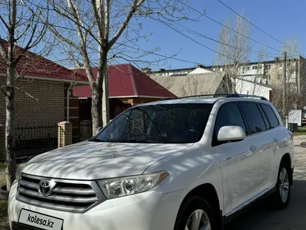 Toyota Highlander 2014 года за 12 350 000 тг. в Алматы