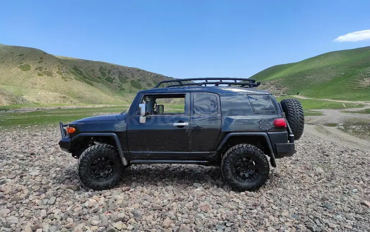 Toyota FJ Cruiser 2006 года за 14 900 000 тг. в Алматы