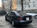 Mercedes-Benz C 240 2002 годаfor3 100 000 тг. в Алматы – фото 3