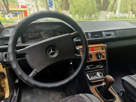 Mercedes-Benz E 200 1985 годаүшін1 100 000 тг. в Караганда – фото 6