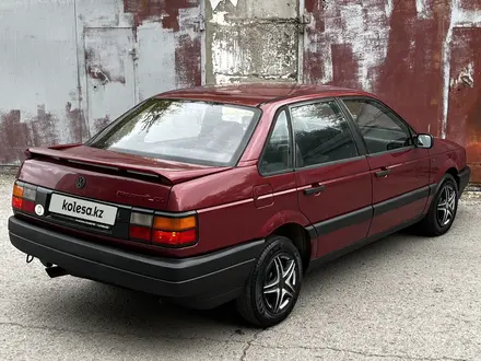 Volkswagen Passat 1990 года за 1 800 000 тг. в Караганда – фото 4