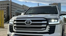 Toyota Land Cruiser 2021 года за 23 800 000 тг. в Астана