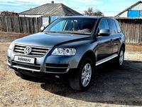 Volkswagen Touareg 2005 года за 5 300 000 тг. в Астана