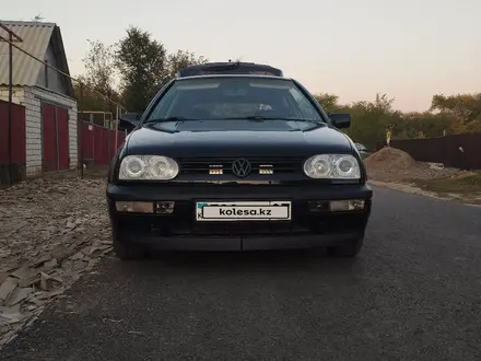 Volkswagen Golf 1994 года за 2 500 000 тг. в Уральск – фото 3