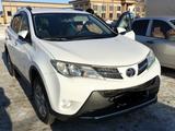 Toyota RAV4 2015 года за 9 500 000 тг. в Актобе – фото 3