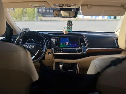 Toyota Highlander 2017 года за 12 800 000 тг. в Атырау – фото 21