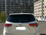 Toyota Highlander 2017 года за 12 800 000 тг. в Атырау – фото 4