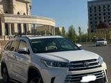 Toyota Highlander 2017 года за 12 800 000 тг. в Атырау – фото 5