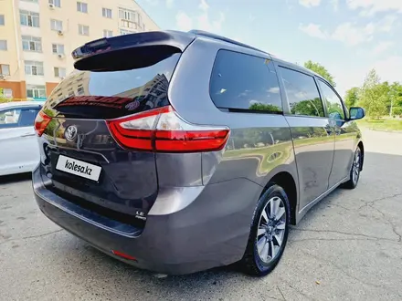 Toyota Sienna 2018 года за 16 000 000 тг. в Алматы – фото 11