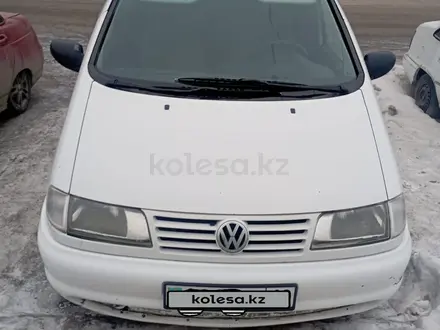 Volkswagen Sharan 1996 года за 2 200 000 тг. в Костанай