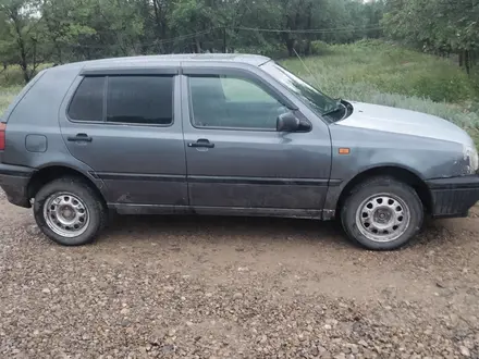 Volkswagen Golf 1992 года за 800 000 тг. в Актобе – фото 2