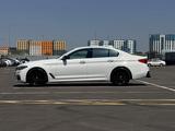 BMW 540 2017 года за 23 000 000 тг. в Алматы – фото 2