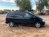 SEAT Alhambra 2002 года за 2 000 000 тг. в Уральск – фото 5