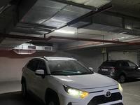 Toyota RAV4 2020 года за 15 800 000 тг. в Алматы