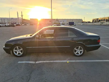 Mercedes-Benz E 280 1999 года за 2 200 000 тг. в Караганда – фото 5