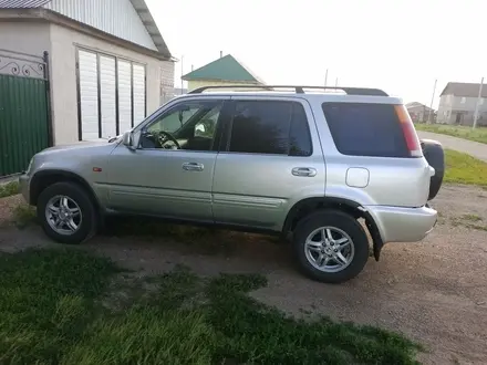 Honda CR-V 2000 года за 4 000 000 тг. в Астана – фото 2