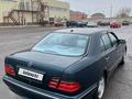 Mercedes-Benz E 240 2000 года за 3 900 000 тг. в Караганда – фото 6