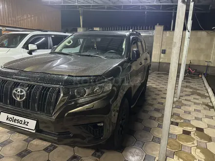 Toyota Land Cruiser Prado 2022 года за 35 500 000 тг. в Алматы – фото 2