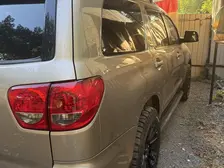 Toyota Sequoia, 2009