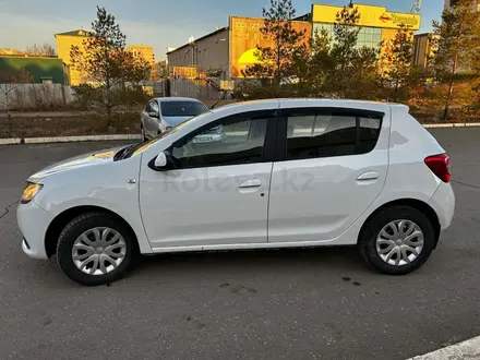 Renault Sandero 2014 года за 2 650 000 тг. в Уральск – фото 3