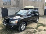 Toyota Highlander 2004 года за 4 400 000 тг. в Кандыагаш – фото 2