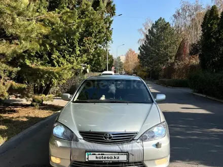 Toyota Camry 2004 года за 6 300 000 тг. в Алматы – фото 2