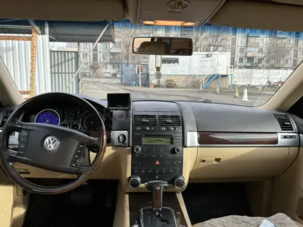 Volkswagen Touareg 2003 года за 6 000 000 тг. в Караганда – фото 4