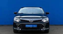 Toyota Camry 2017 года за 10 260 000 тг. в Алматы – фото 2