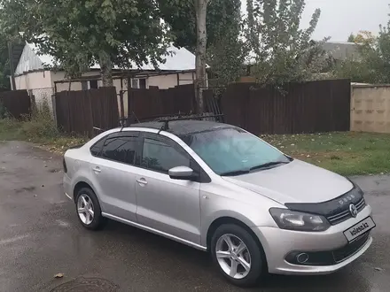 Volkswagen Polo 2014 года за 3 700 000 тг. в Алматы – фото 2