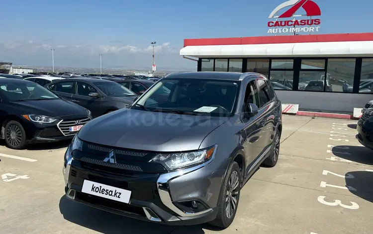 Mitsubishi Outlander 2020 годаүшін7 500 000 тг. в Алматы