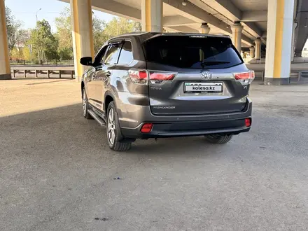 Toyota Highlander 2014 года за 14 800 000 тг. в Алматы – фото 2