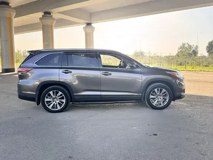 Toyota Highlander 2014 года за 14 800 000 тг. в Алматы – фото 5