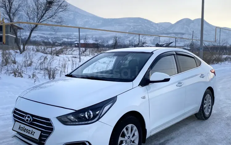 Hyundai Accent 2018 годаfor6 690 000 тг. в Алматы