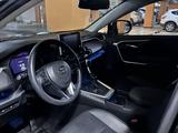 Toyota RAV4 2022 года за 17 500 000 тг. в Астана – фото 3