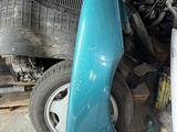 Крыло Мазда F (ba) за 30 000 тг. в Караганда